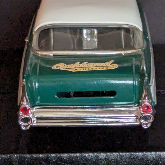 Oakland Athletics MLB Ertl Collectibles 1:24 Scale DieCast 1957 Chevy Bank - Picture 6 of 8